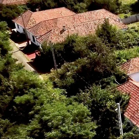 Bartók House - Village Retreat
